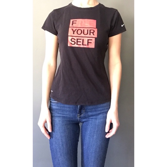 Nike free yourself t shirt Clearance
